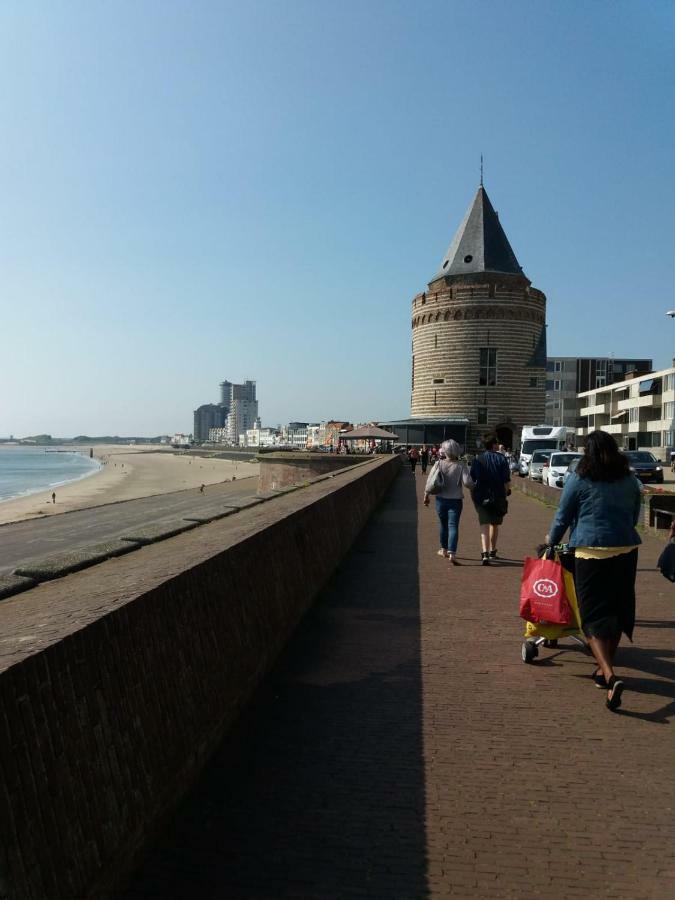 Apartment By The Sea *